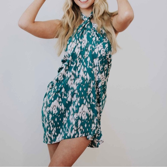 Everly Wrap - Picture 2 of 3